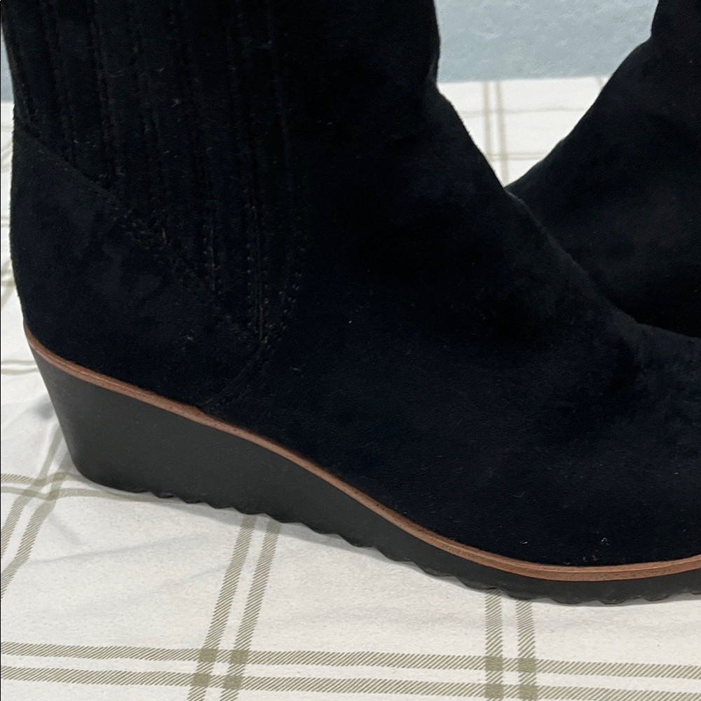 Lifestride Velocity 2.0 Black Suede Ankle Wedge Boots Size 8 - Picture 5 of 11
